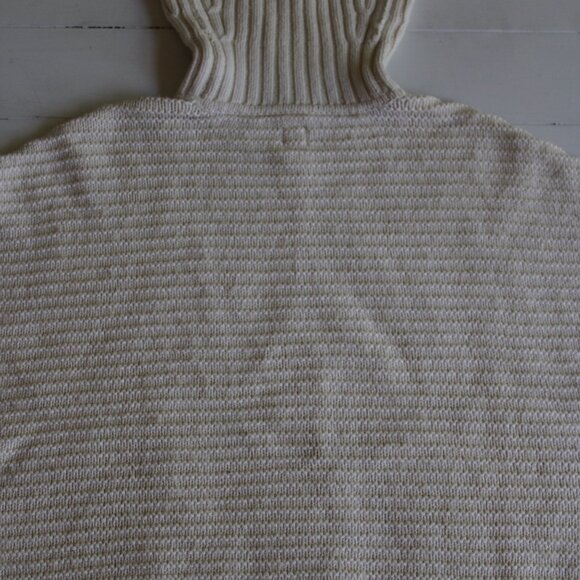 GAP Kids White Cable Knit Turtleneck Shawl - Picture 8 of 9